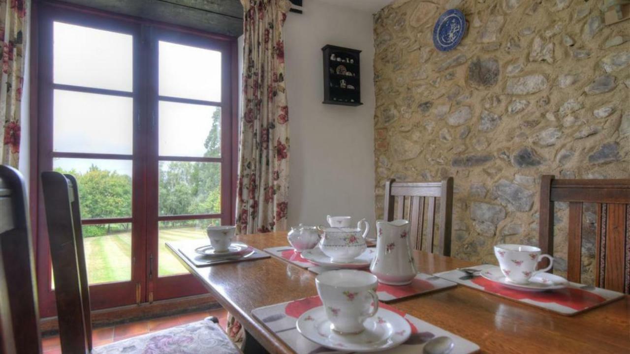 Rose Cottage Musbury Екстер'єр фото